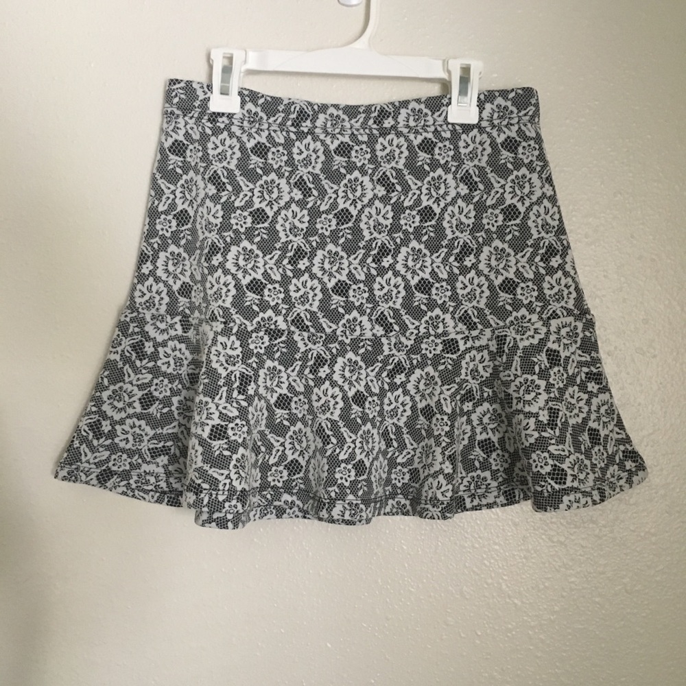 Faux lace skirt